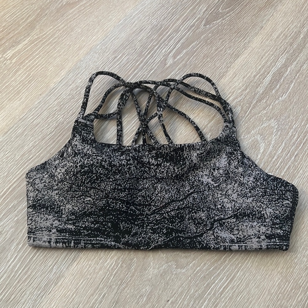 Athleta sports bra | size M